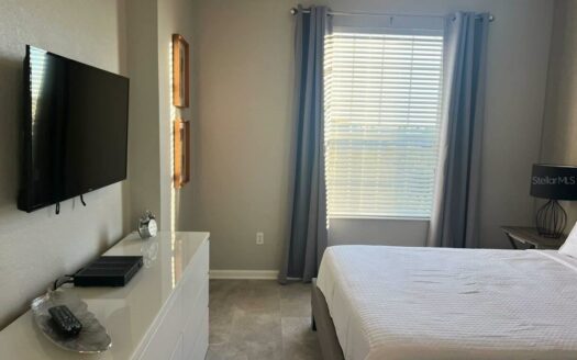 4114 Breakview Drive #401, Orlando, FL 32819